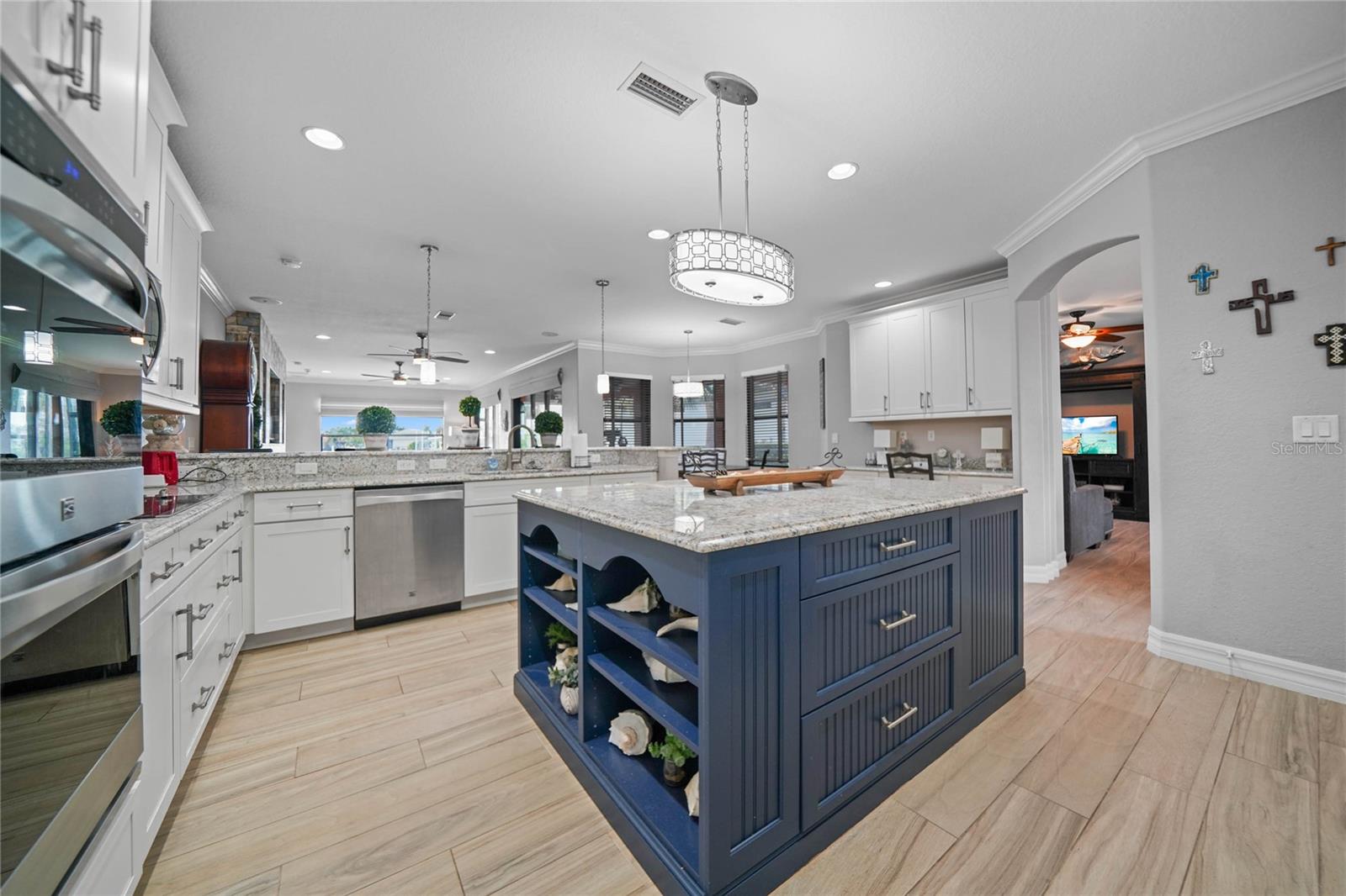 Image 20 of 44 For 197 Gulfview Road