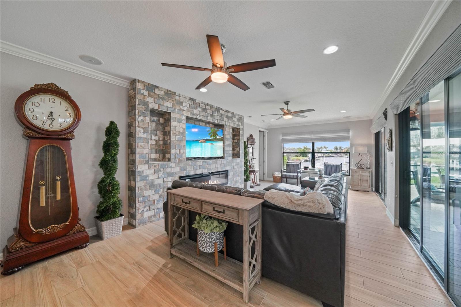 Image 25 of 44 For 197 Gulfview Road