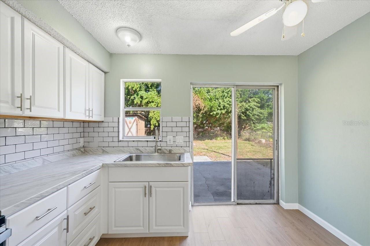 Image 10 of 26 For 7429 Maryland Avenue