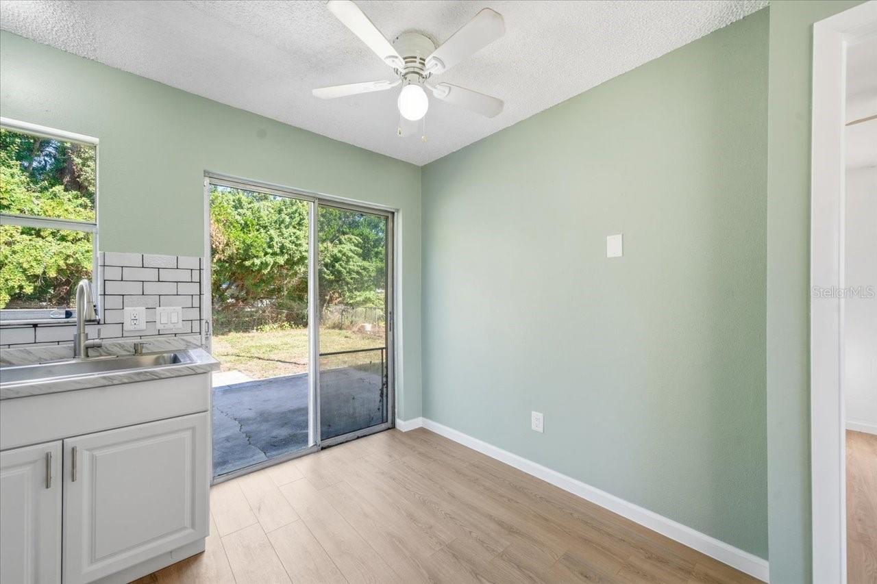 Image 11 of 26 For 7429 Maryland Avenue