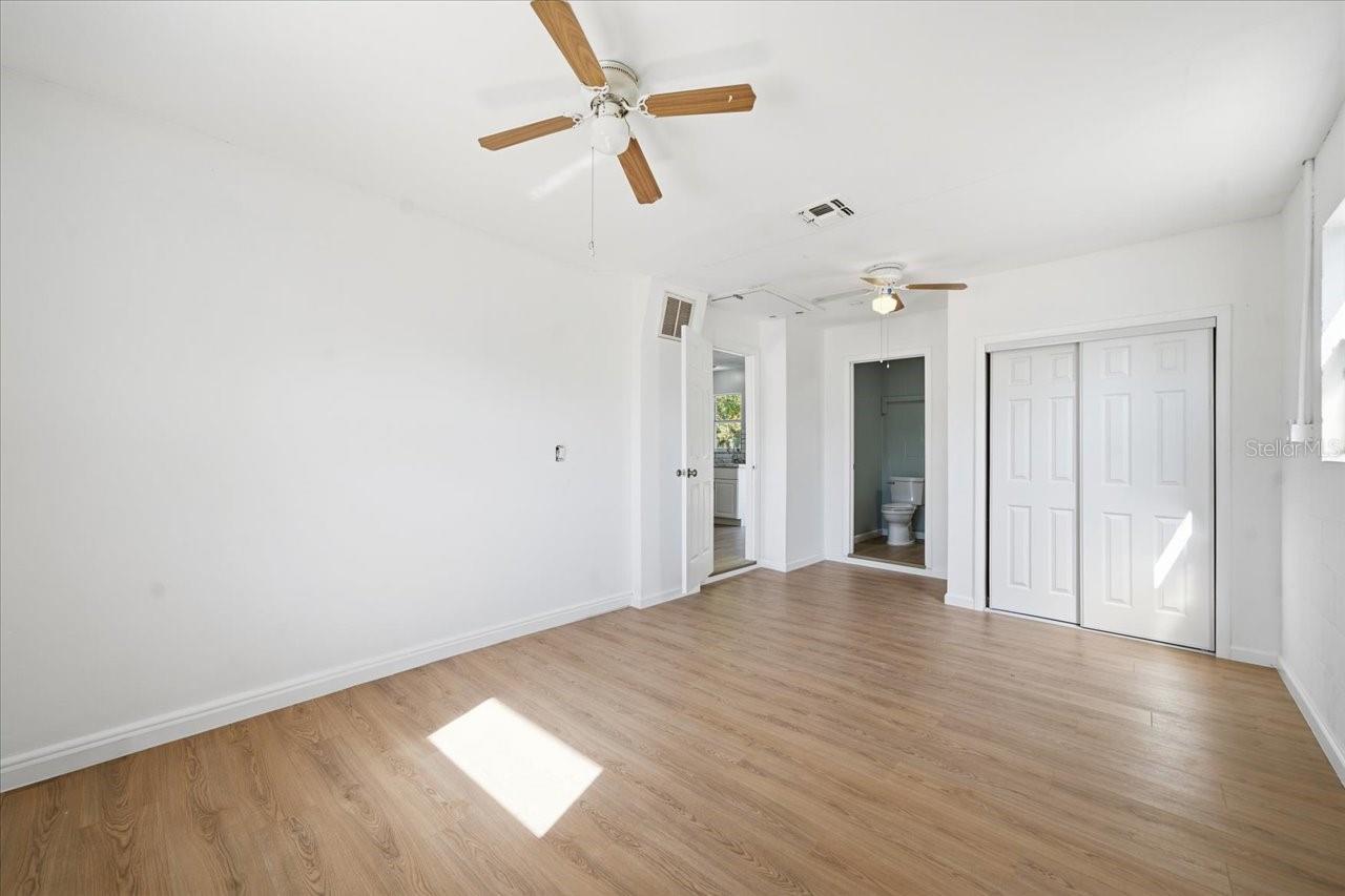 Image 15 of 26 For 7429 Maryland Avenue