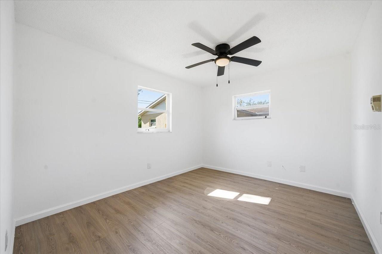 Image 18 of 26 For 7429 Maryland Avenue