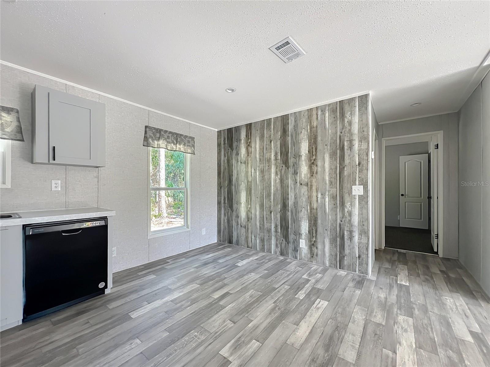 Image 16 of 42 For 50 Neeld  