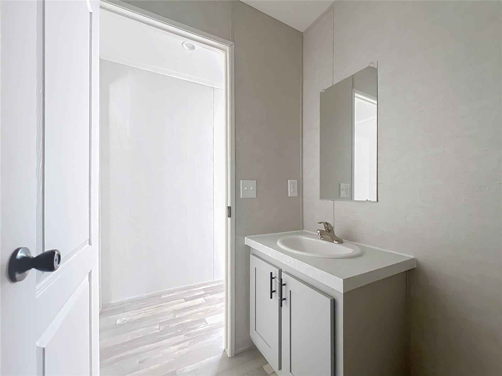 Image 27 of 42 For 50 Neeld  