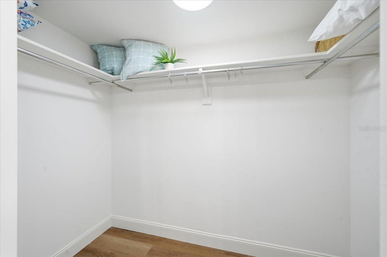 Image 28 of 62 For 7400 Sun Island Drive S 202