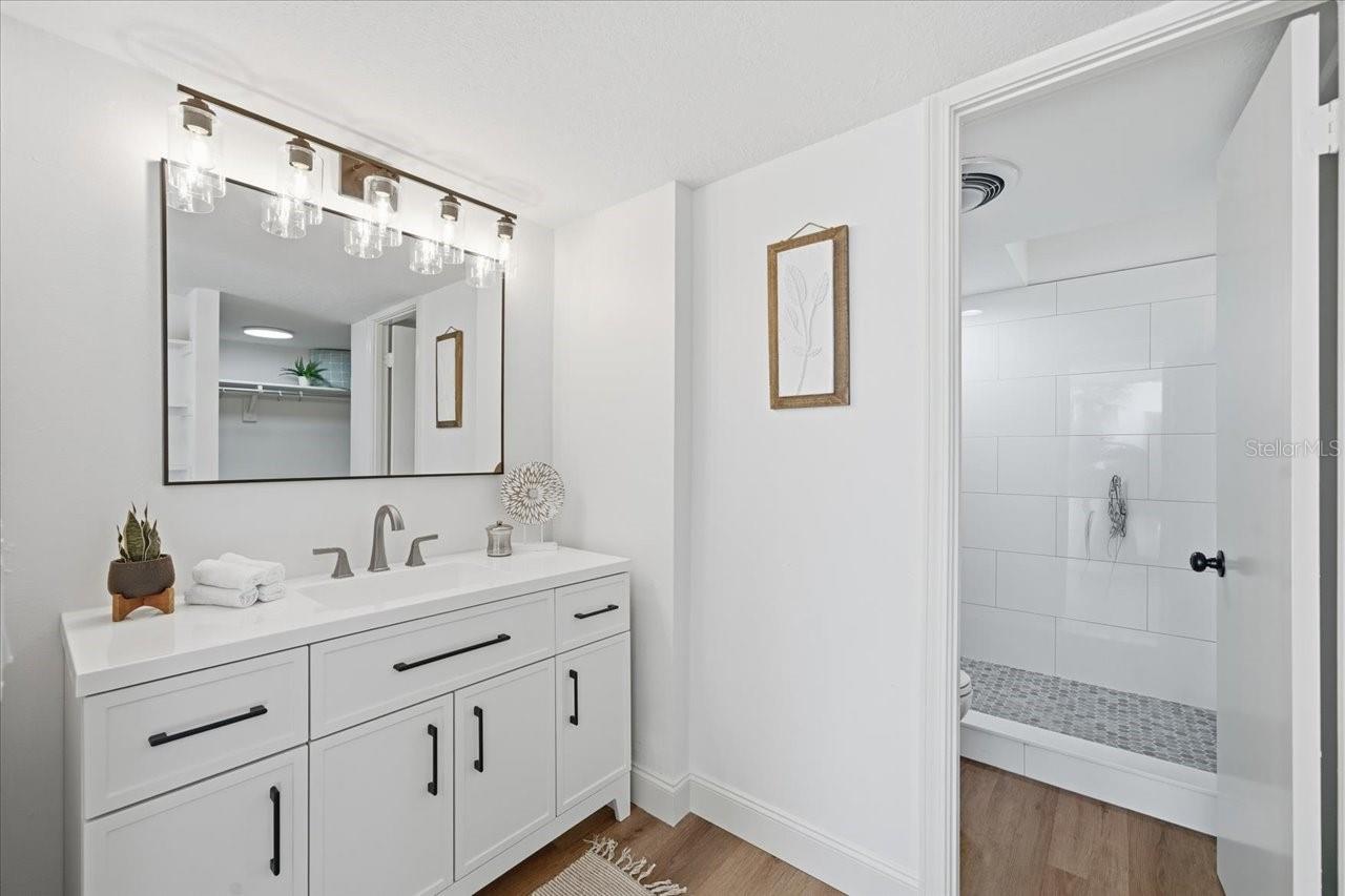 Image 29 of 62 For 7400 Sun Island Drive S 202