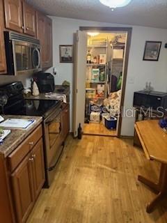 Listing photo id 16 for 4405 Airport Road