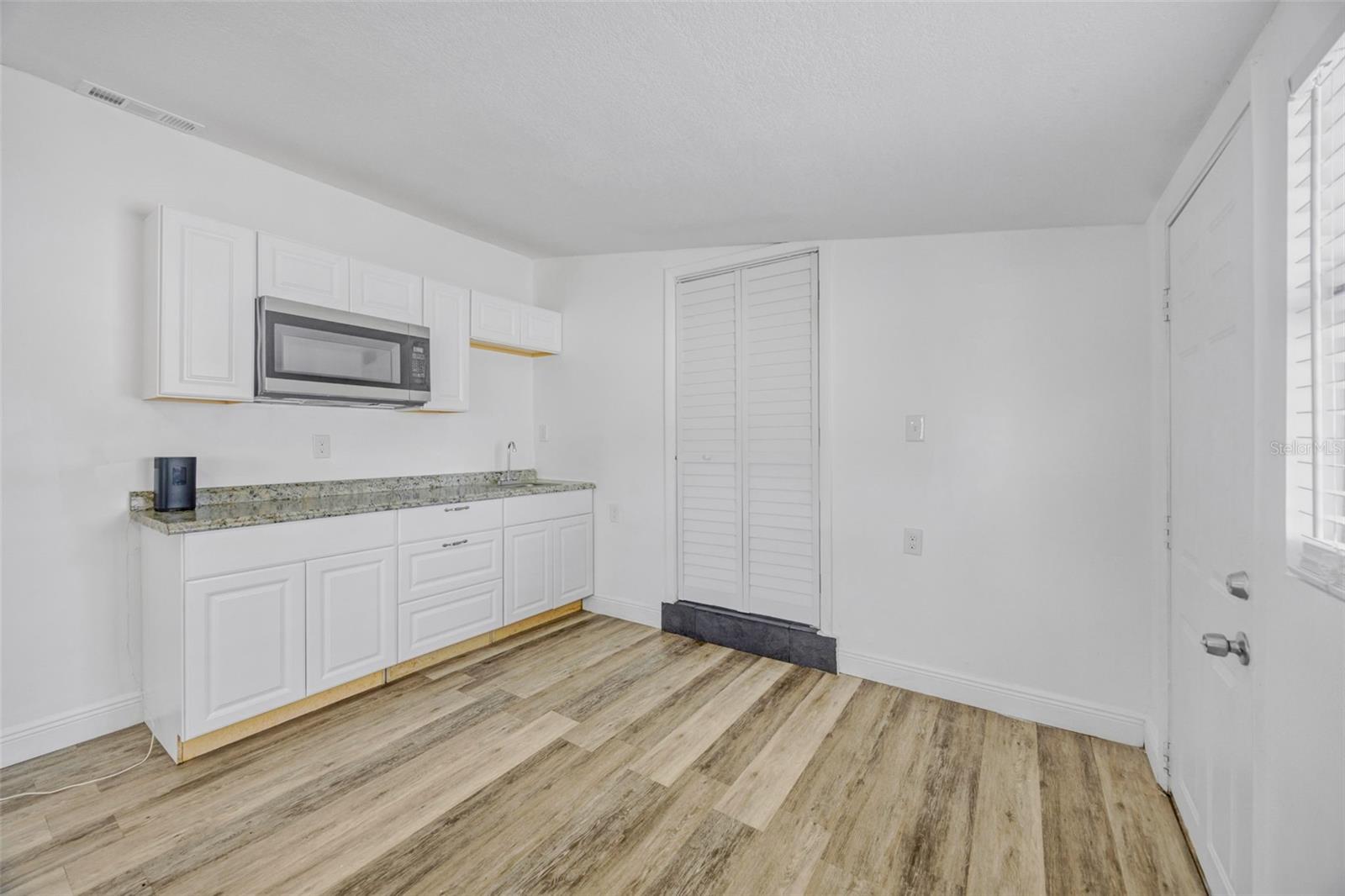 Image 22 of 34 For 5114 Macdill Avenue