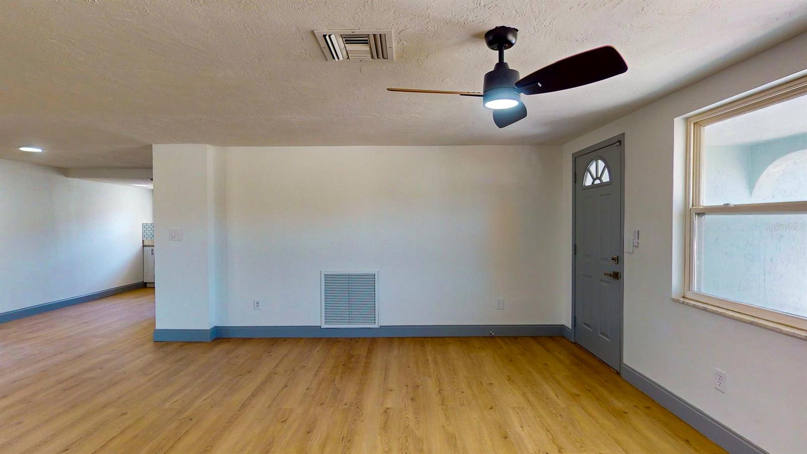 Image 14 of 69 For 7425 Betula Drive