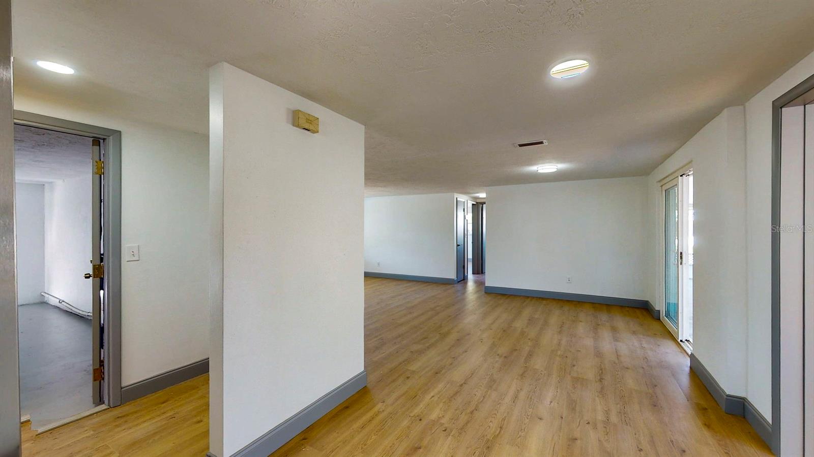 Image 20 of 69 For 7425 Betula Drive