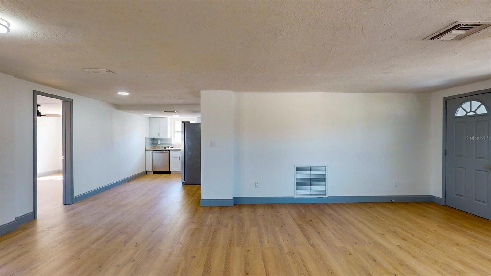 Image 4 of 69 For 7425 Betula Drive