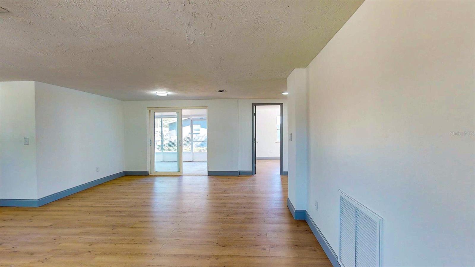 Image 6 of 69 For 7425 Betula Drive