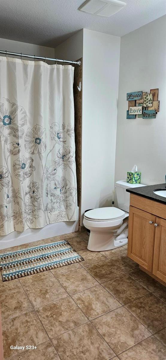 Image 24 of 36 For 628 Cleveland Street 1207