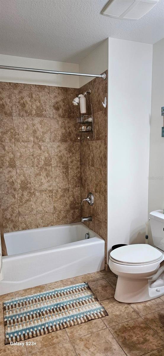 Image 25 of 36 For 628 Cleveland Street 1207