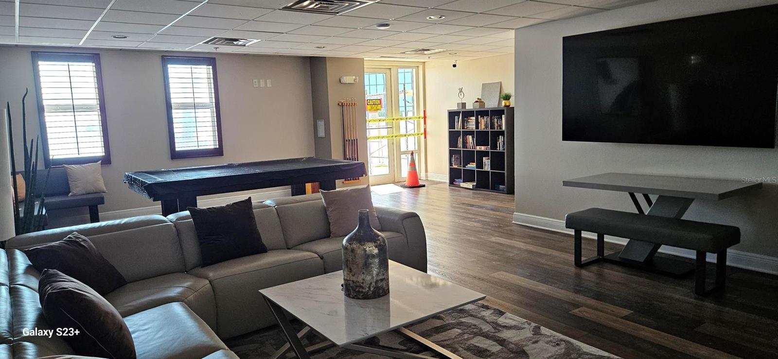 Image 33 of 36 For 628 Cleveland Street 1207