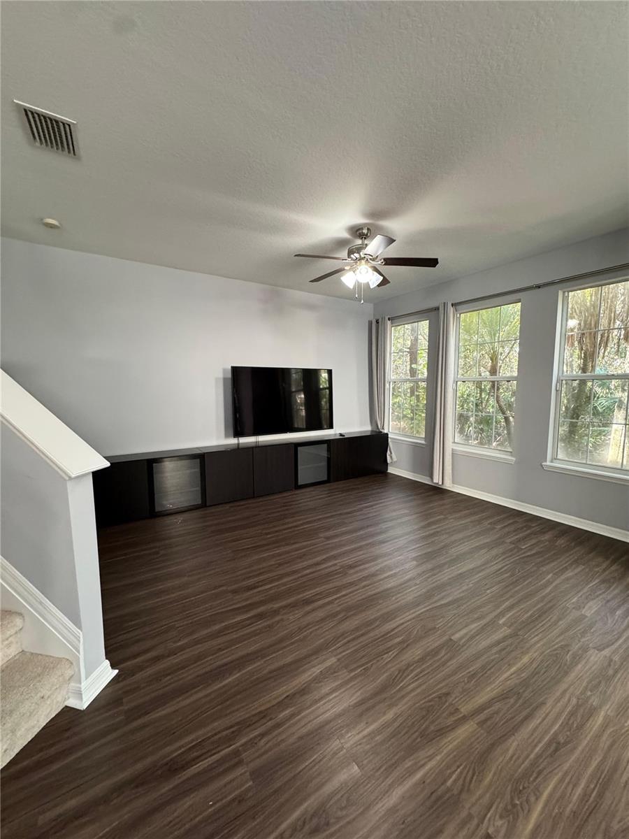 Image 4 of 16 For 6723 Eagle Feather Drive