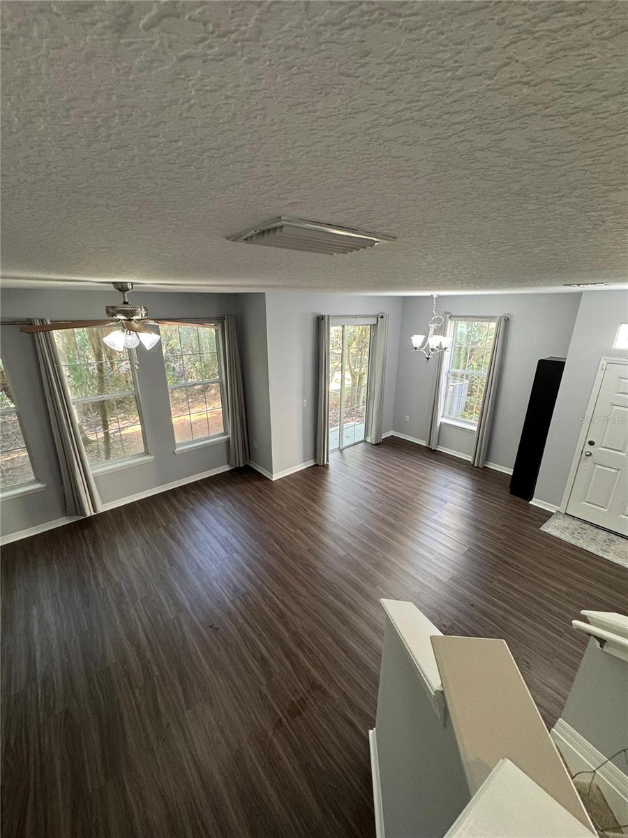 Image 5 of 16 For 6723 Eagle Feather Drive