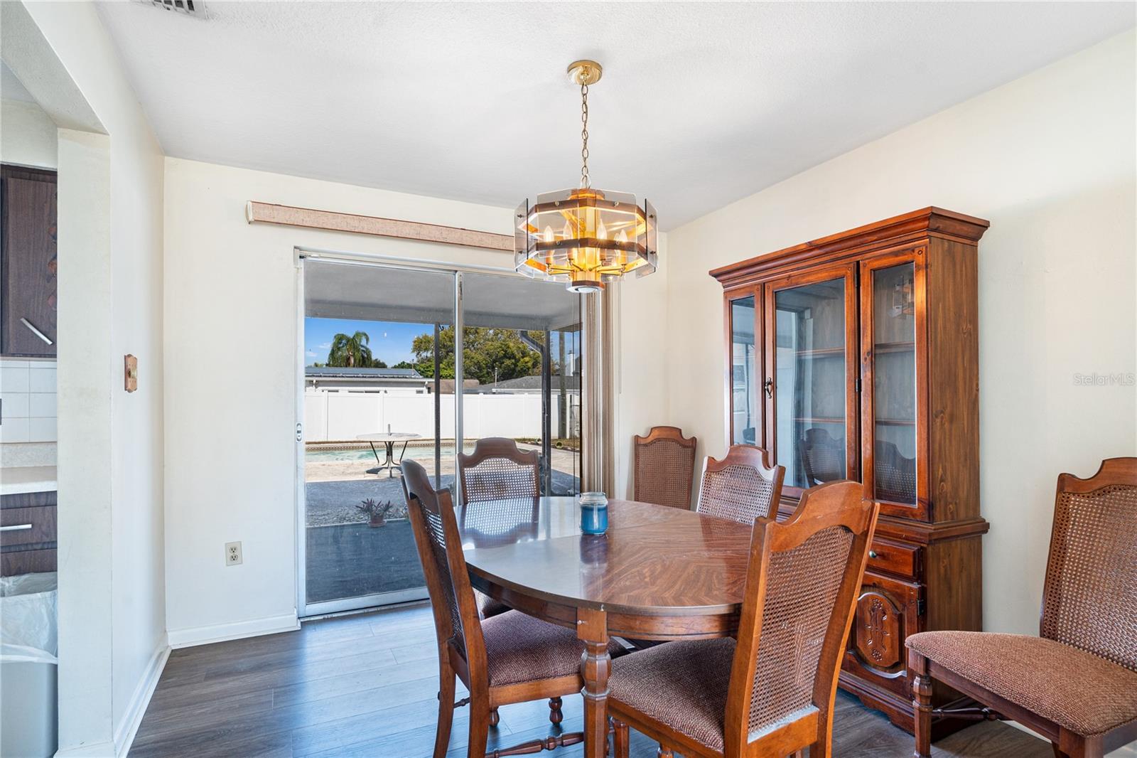 Image 10 of 32 For 1664 Whitewood Drive