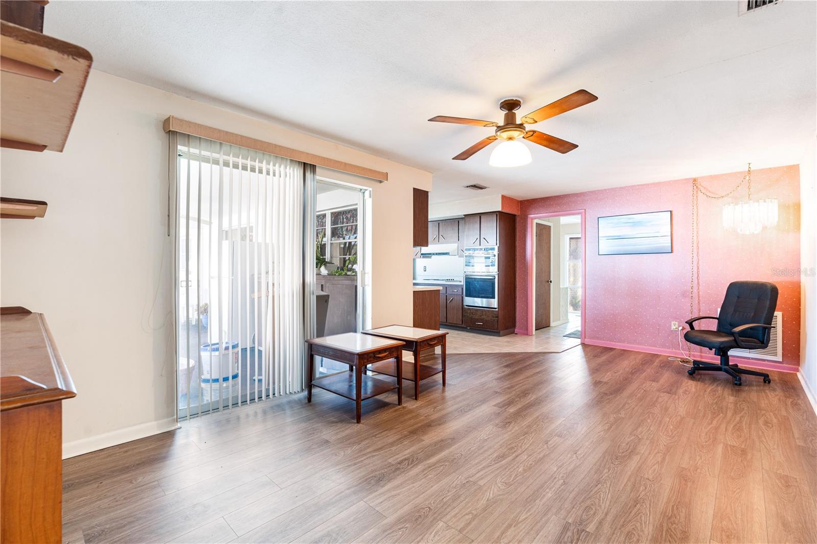 Image 18 of 32 For 1664 Whitewood Drive