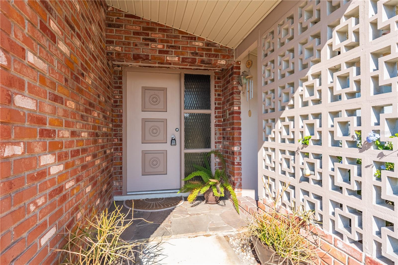 Image 6 of 32 For 1664 Whitewood Drive