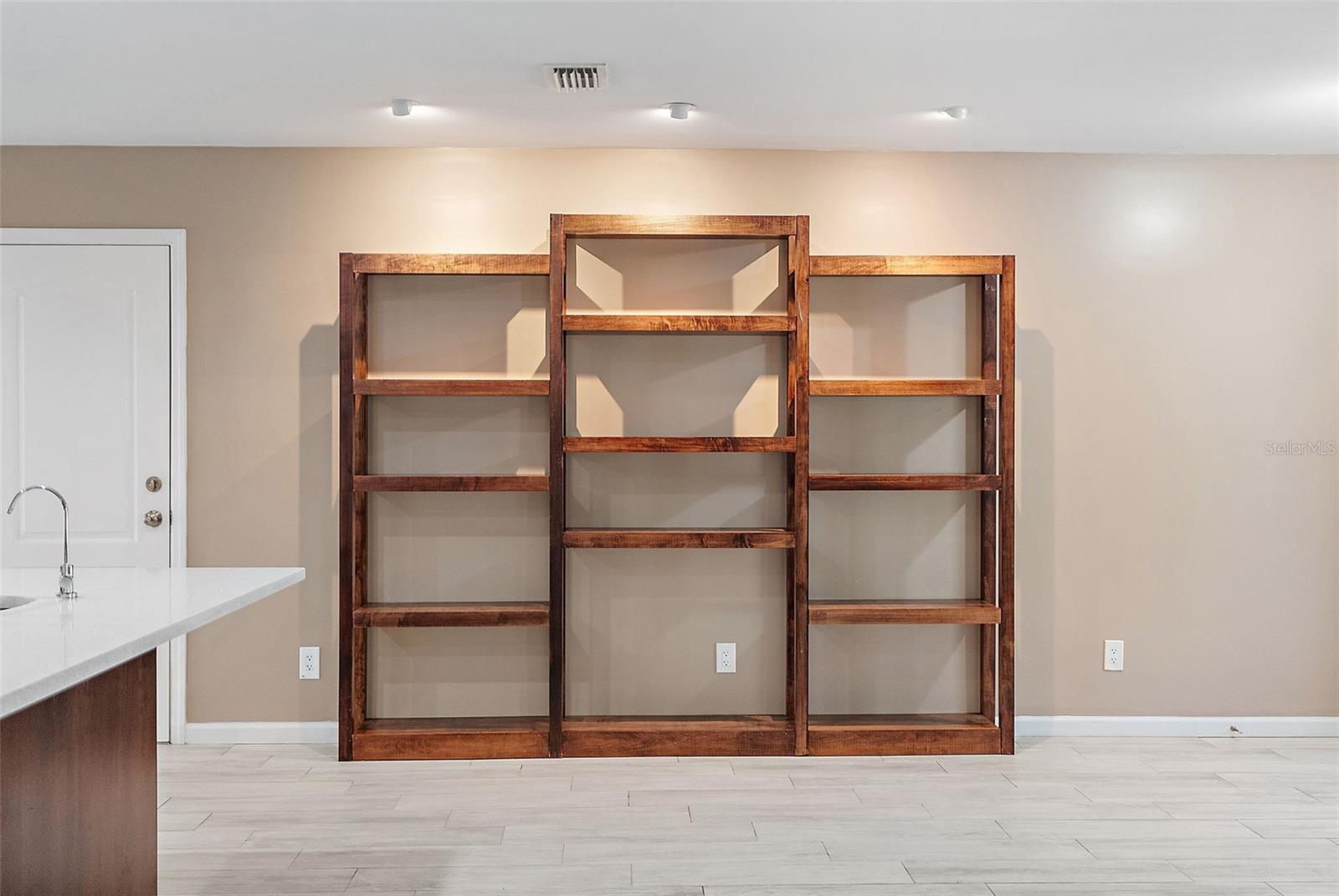 Image 6 of 38 For 5080 Oaklawn Lane