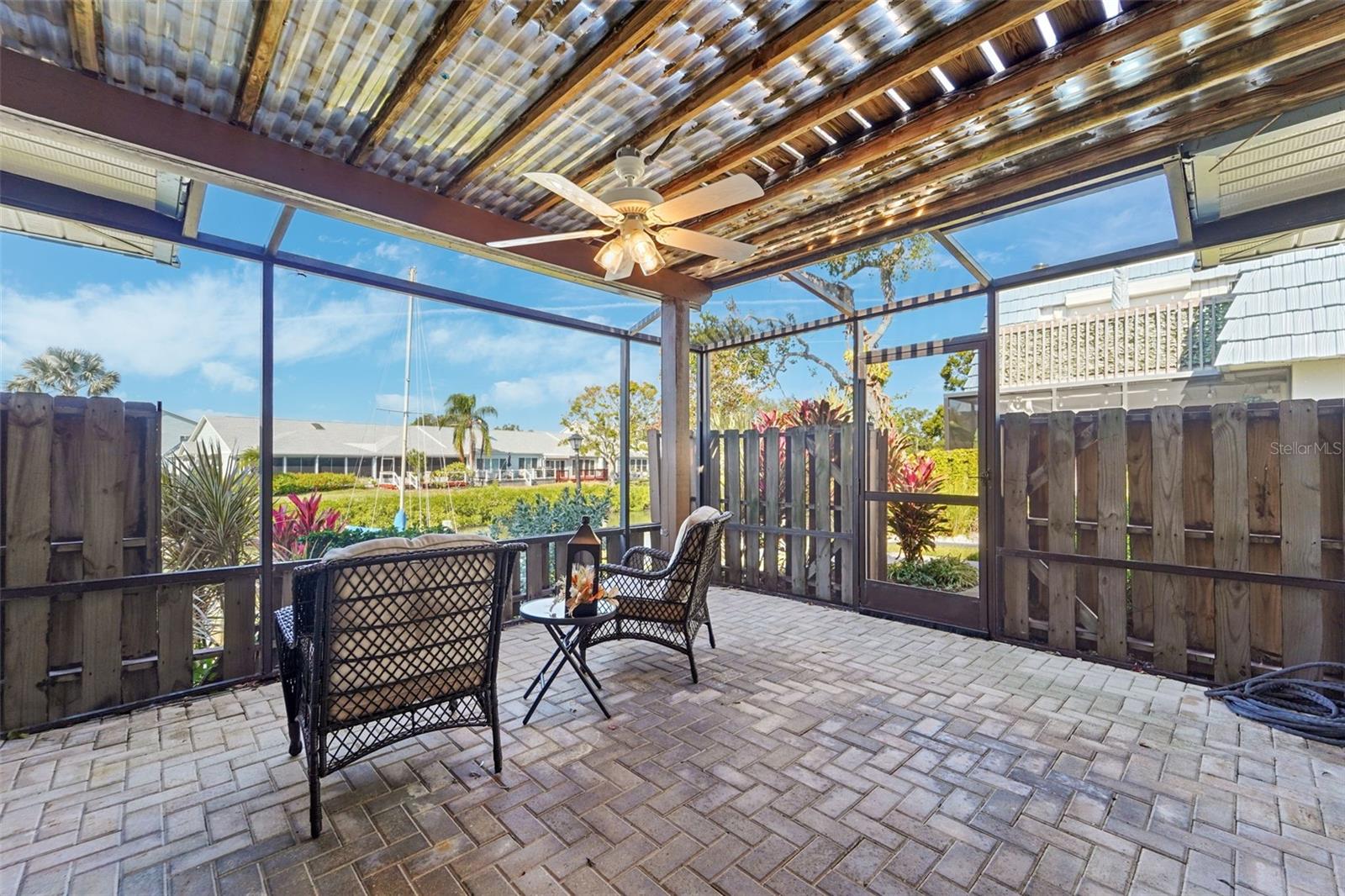 Image 13 of 35 For 9386 Tradewinds Avenue