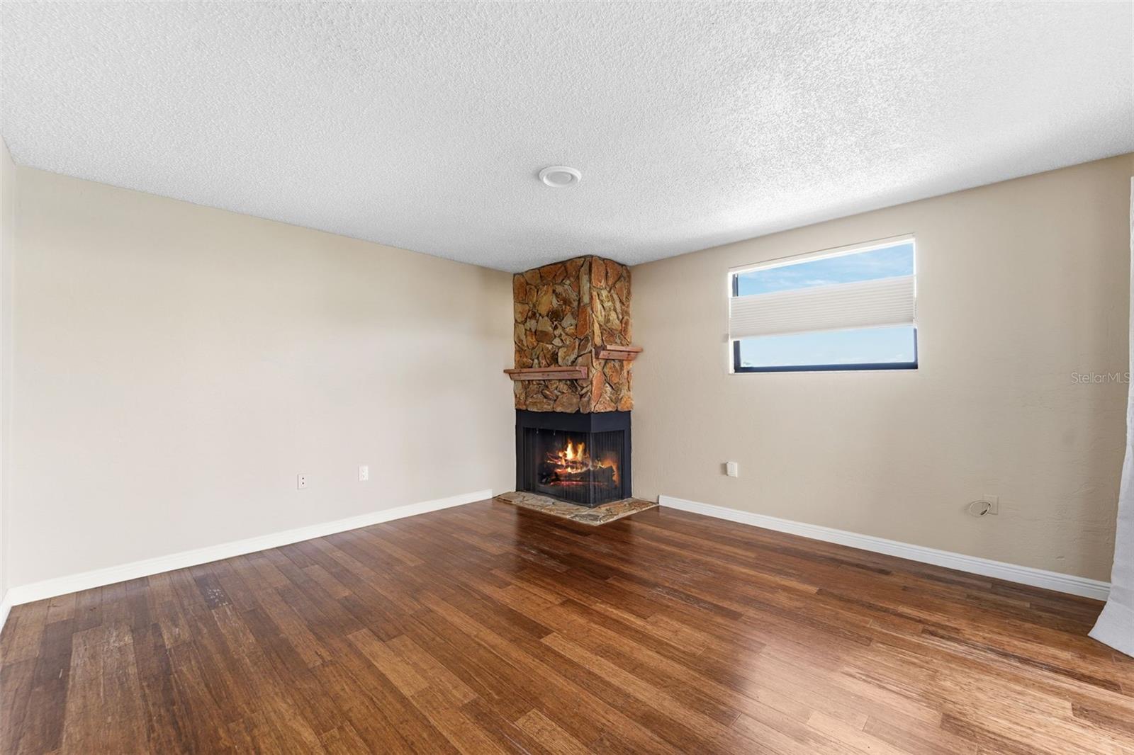 Image 14 of 35 For 9386 Tradewinds Avenue