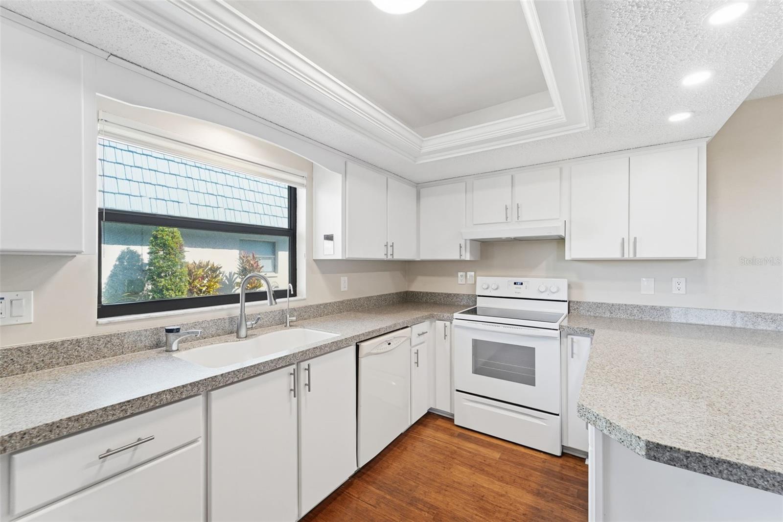 Image 8 of 35 For 9386 Tradewinds Avenue