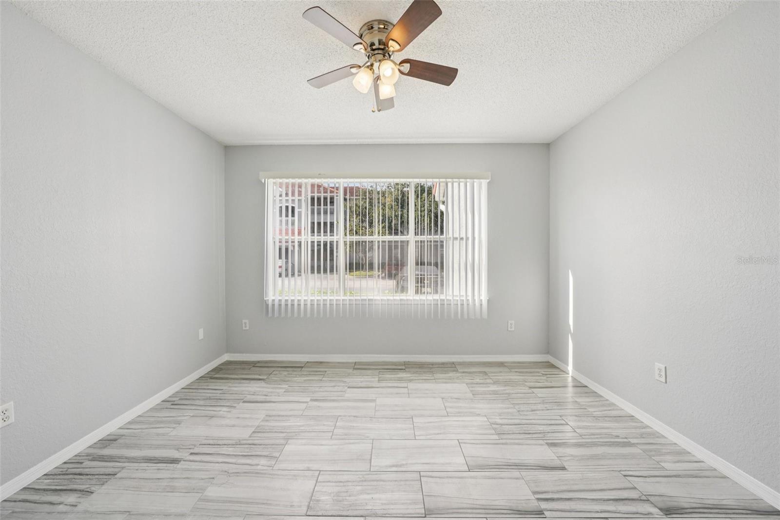 Image 17 of 29 For 18001 Richmond Place Drive 117