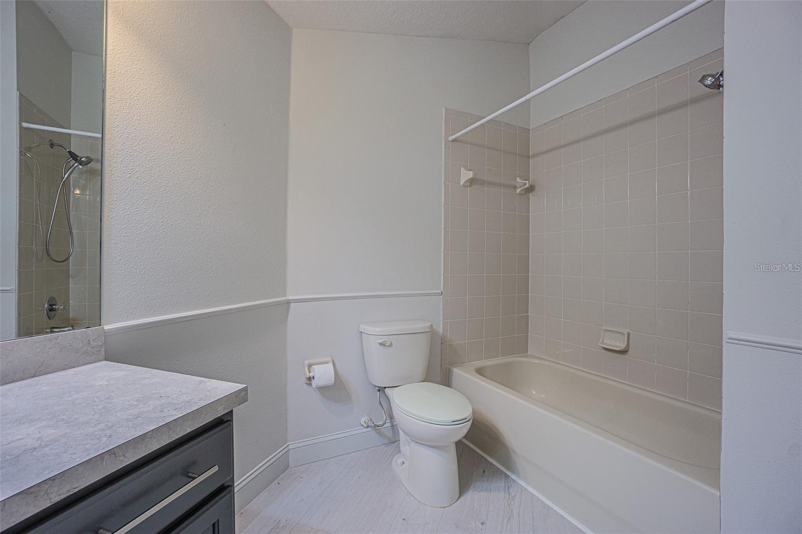 Listing photo id 14 for 31912 Turkeyhill Drive