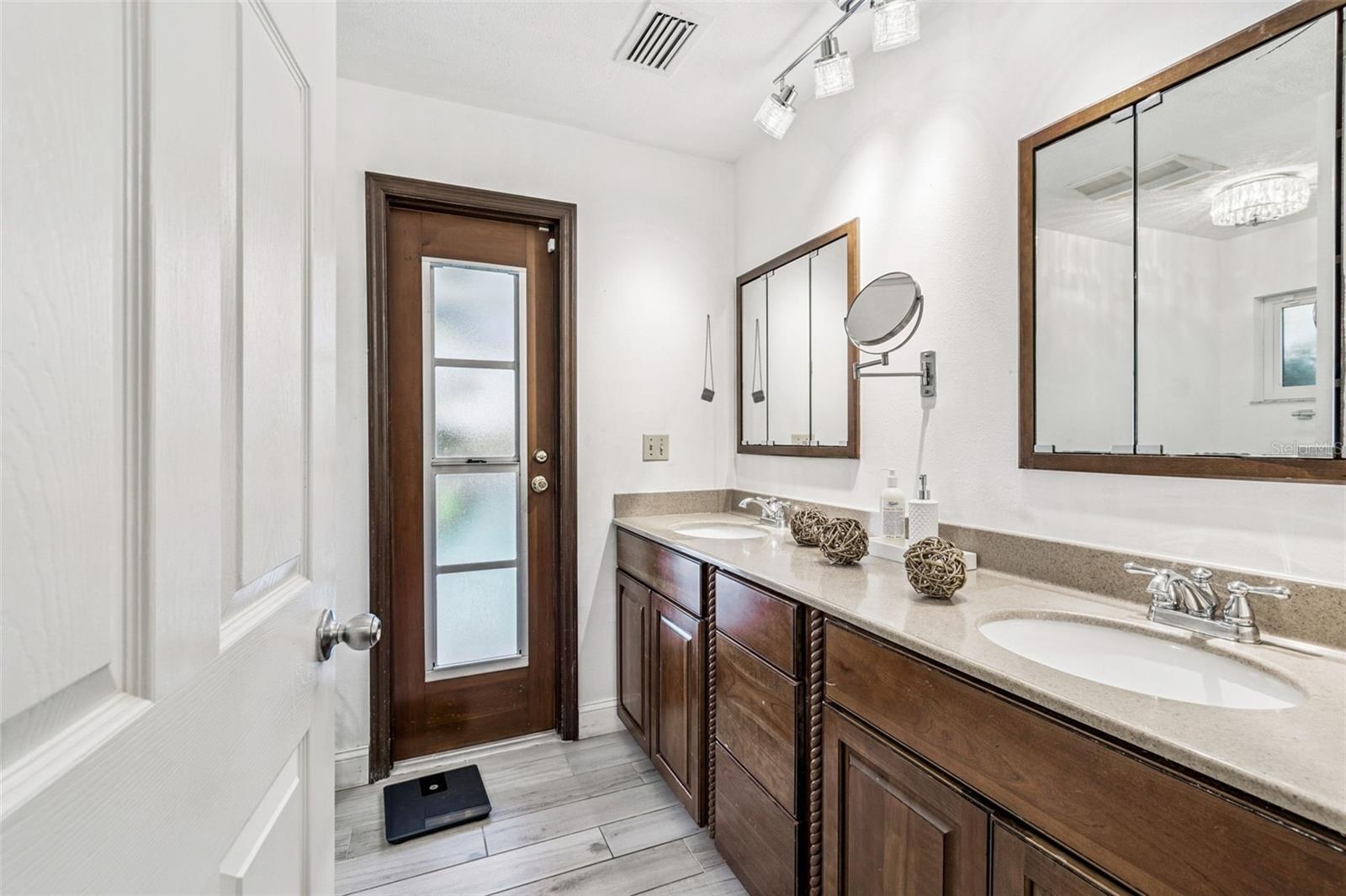 Image 33 of 89 For 2901 67th Avenue S