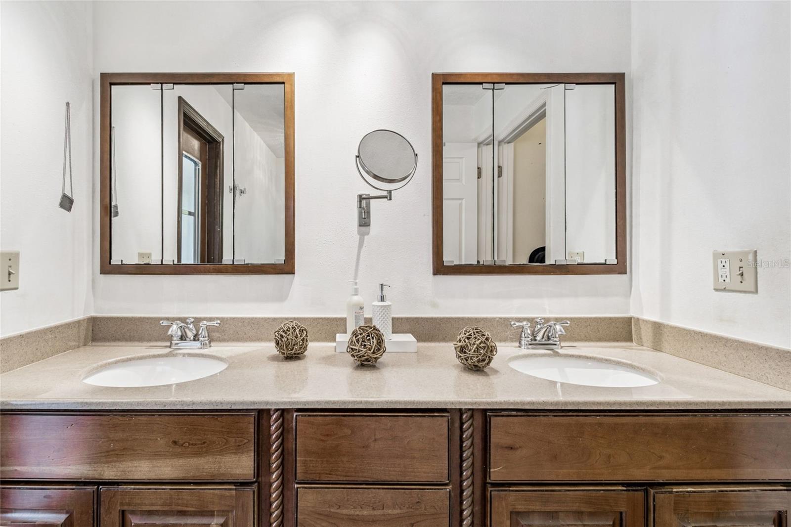 Image 36 of 89 For 2901 67th Avenue S