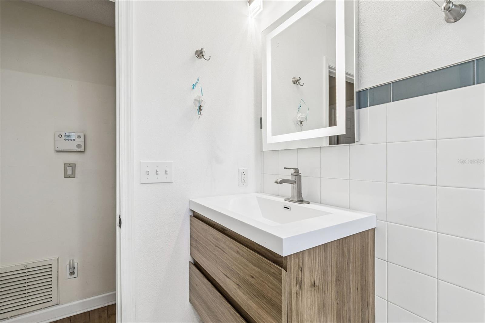 Image 48 of 89 For 2901 67th Avenue S