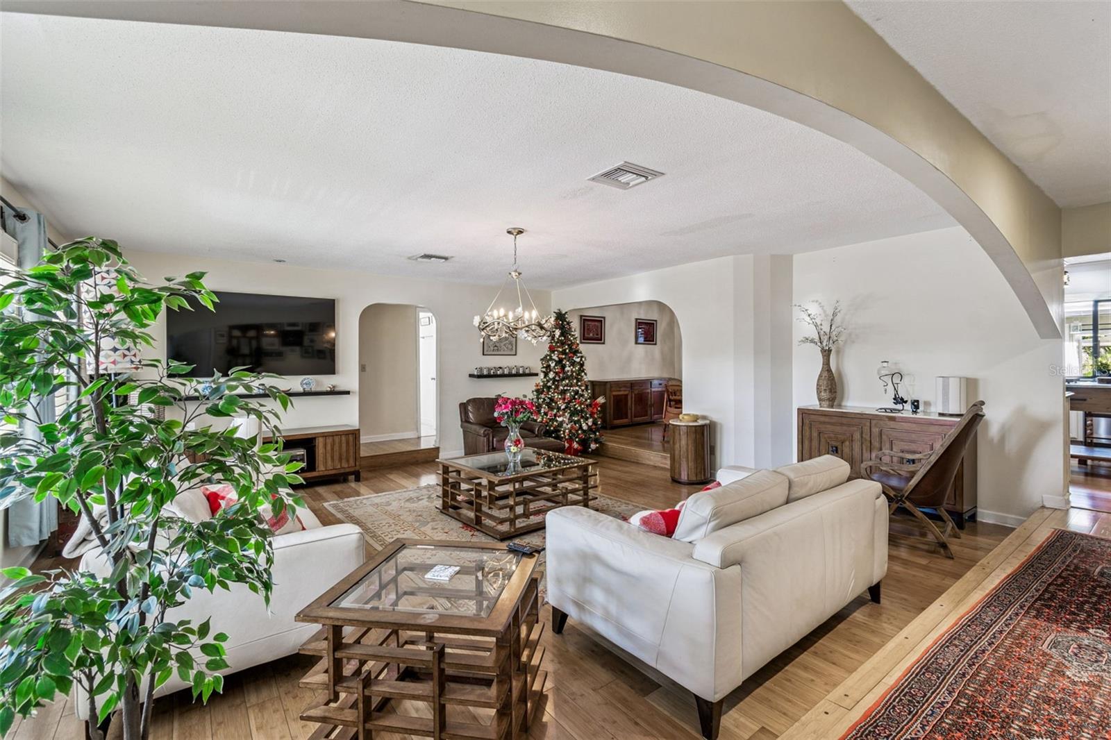 Image 7 of 89 For 2901 67th Avenue S