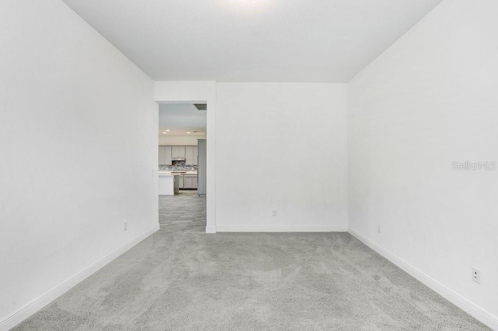 Image 17 of 38 For 16711 Courtyard Loop