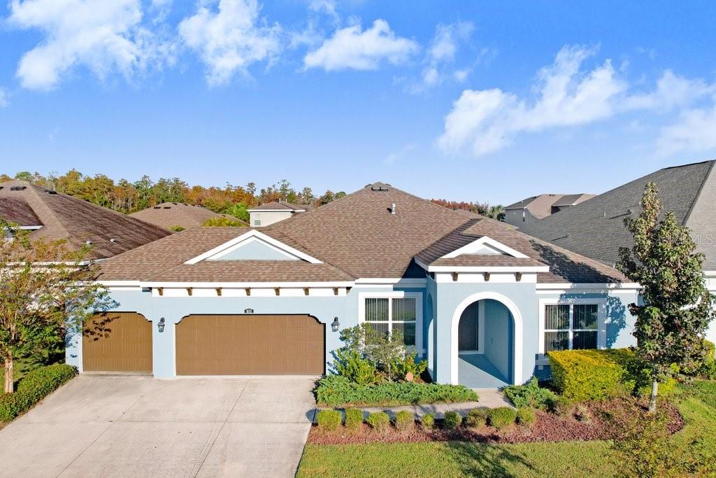 Image 25 of 38 For 16711 Courtyard Loop