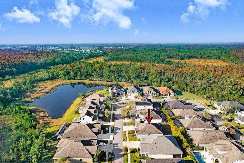 Image 28 of 38 For 16711 Courtyard Loop