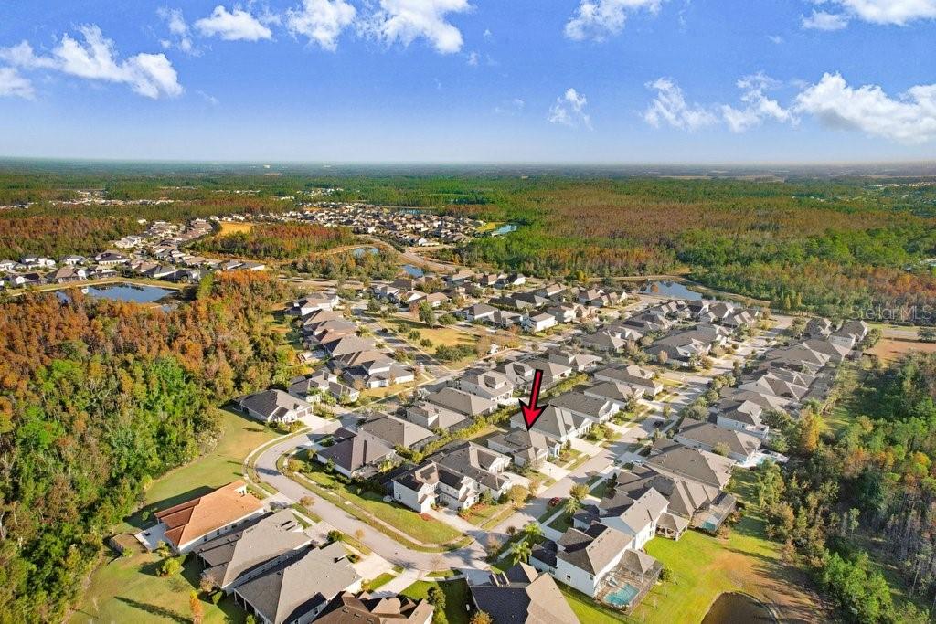 Image 30 of 38 For 16711 Courtyard Loop