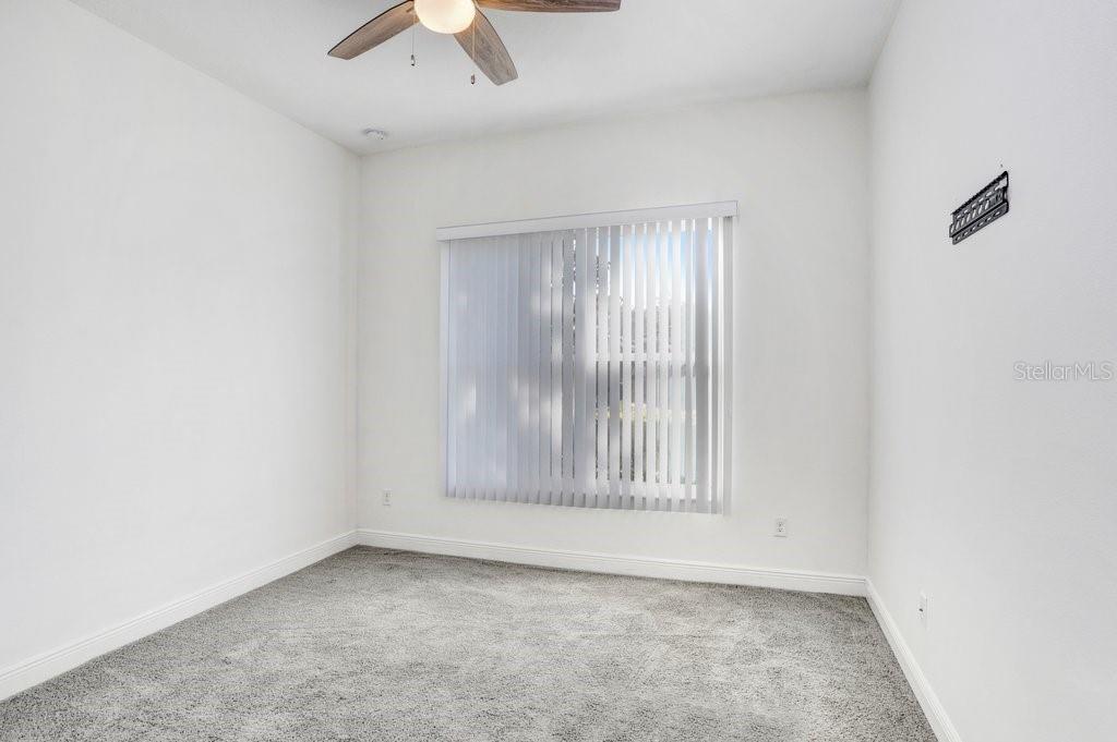 Image 6 of 38 For 16711 Courtyard Loop