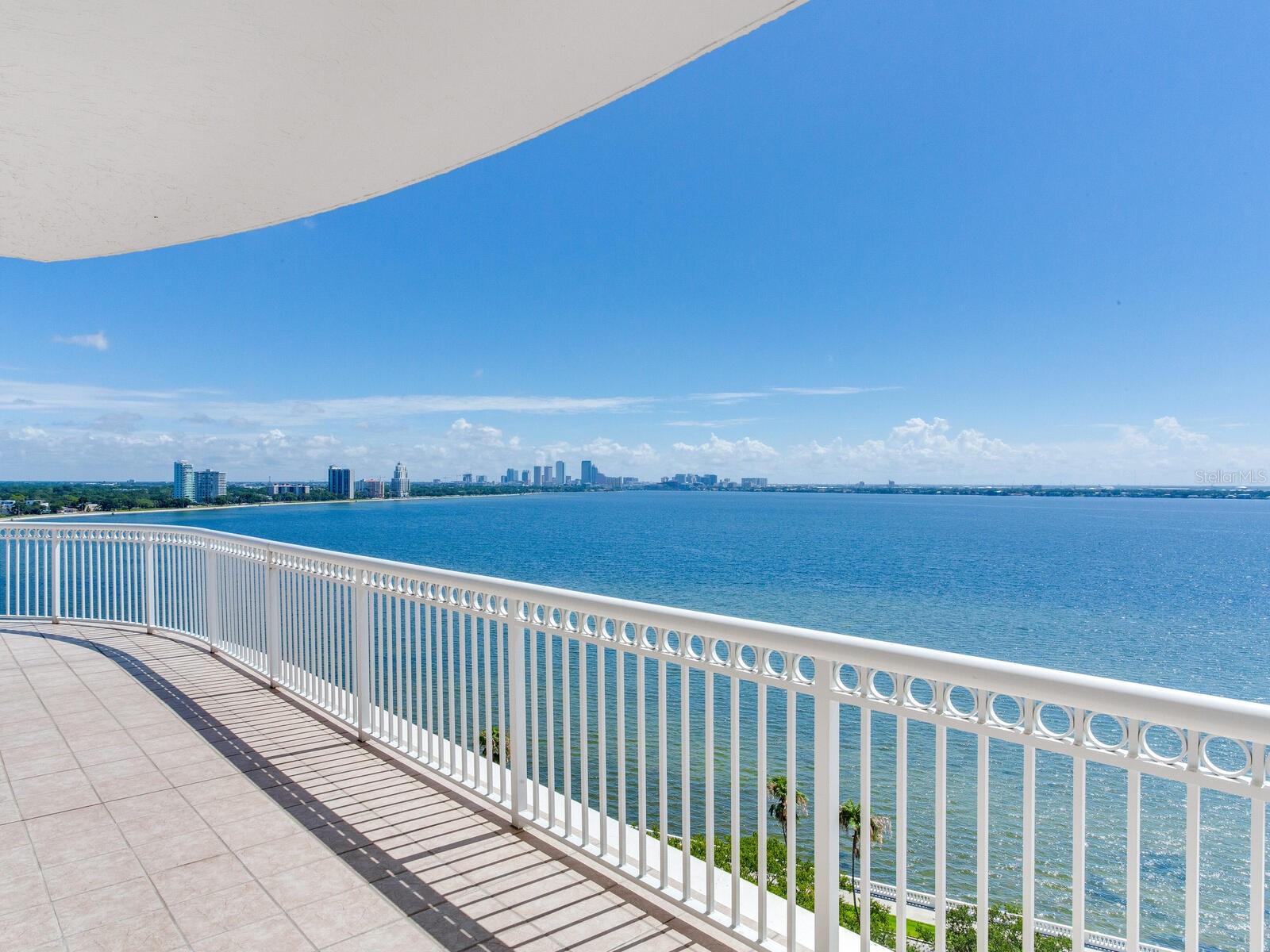 Listing photo id 32 for 3507 Bayshore Boulevard 1202