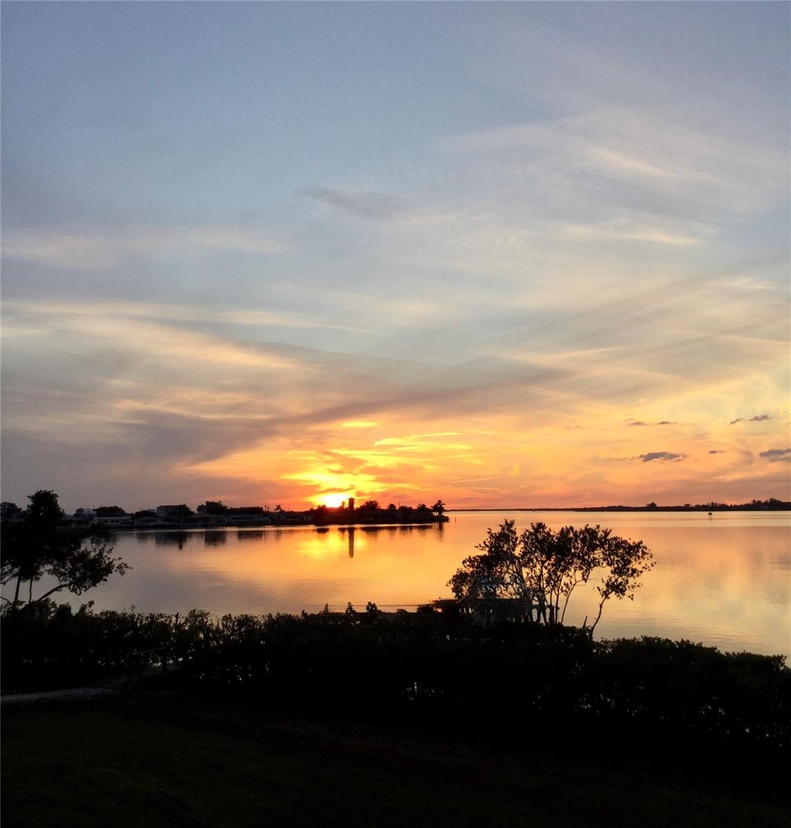 Image 13 of 31 For 5523 2nd Avenue Circle W