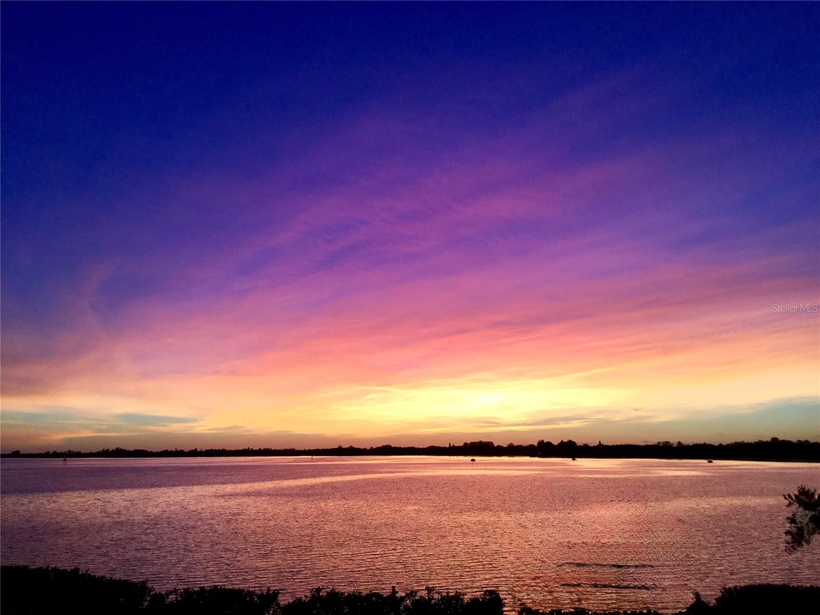 Image 17 of 31 For 5523 2nd Avenue Circle W