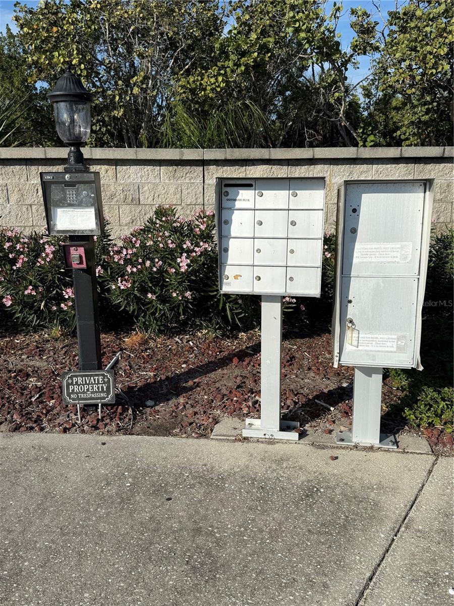 Image 28 of 31 For 5523 2nd Avenue Circle W