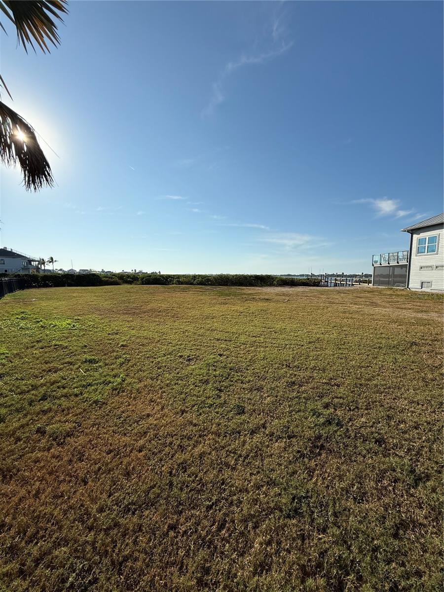 Image 8 of 31 For 5523 2nd Avenue Circle W