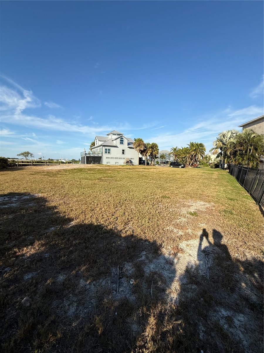 Image 9 of 31 For 5523 2nd Avenue Circle W