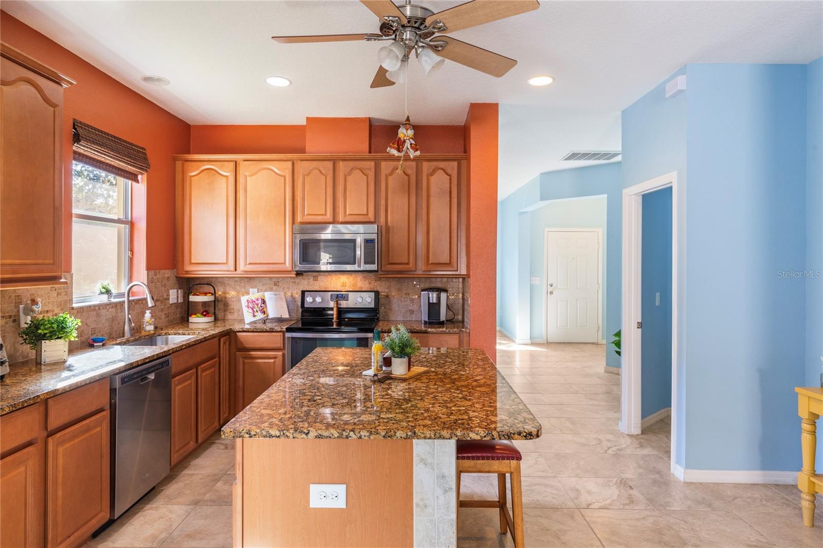 Listing photo id 9 for 5608 Angelonia Terrace