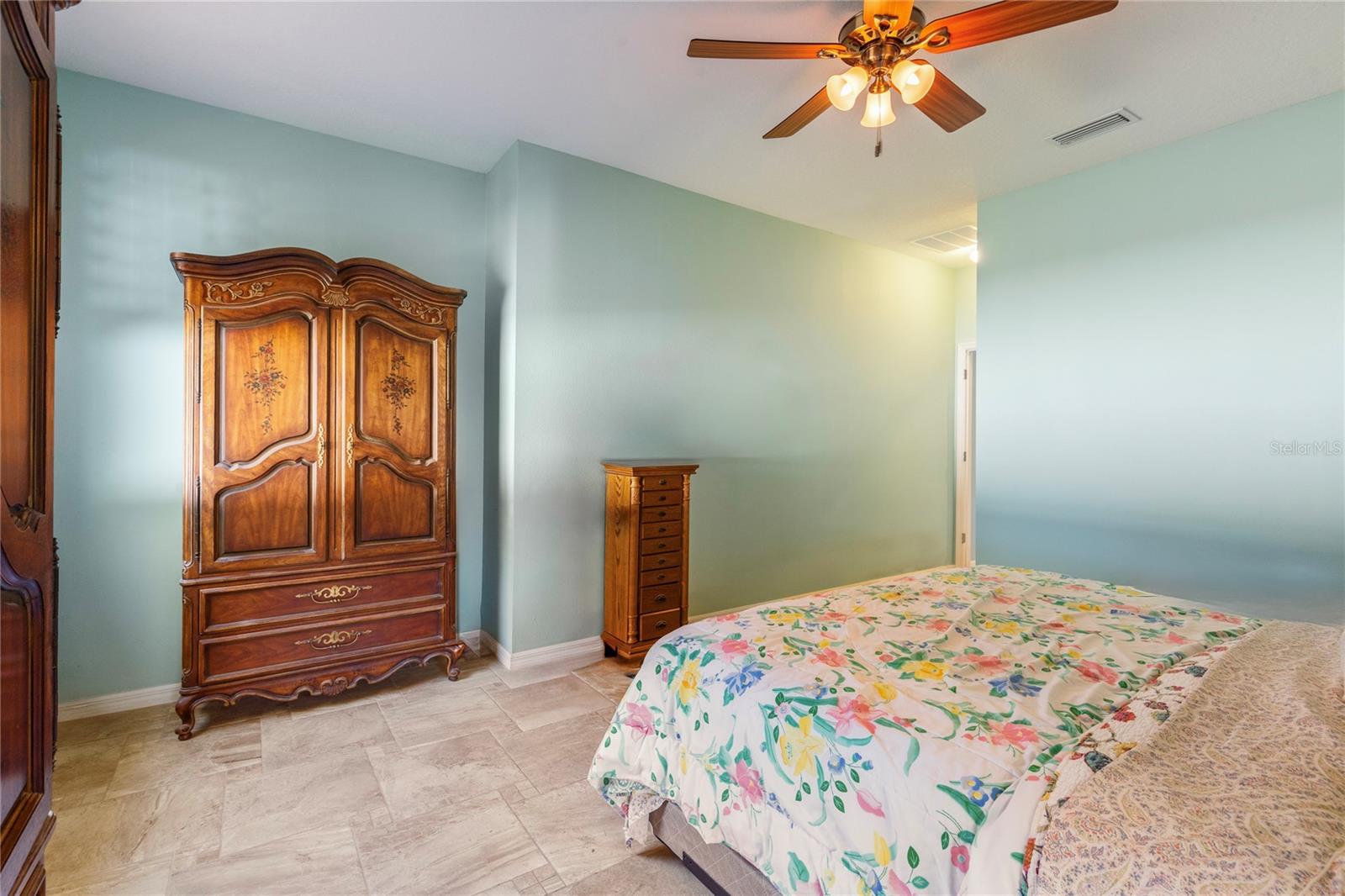 Listing photo id 17 for 5608 Angelonia Terrace