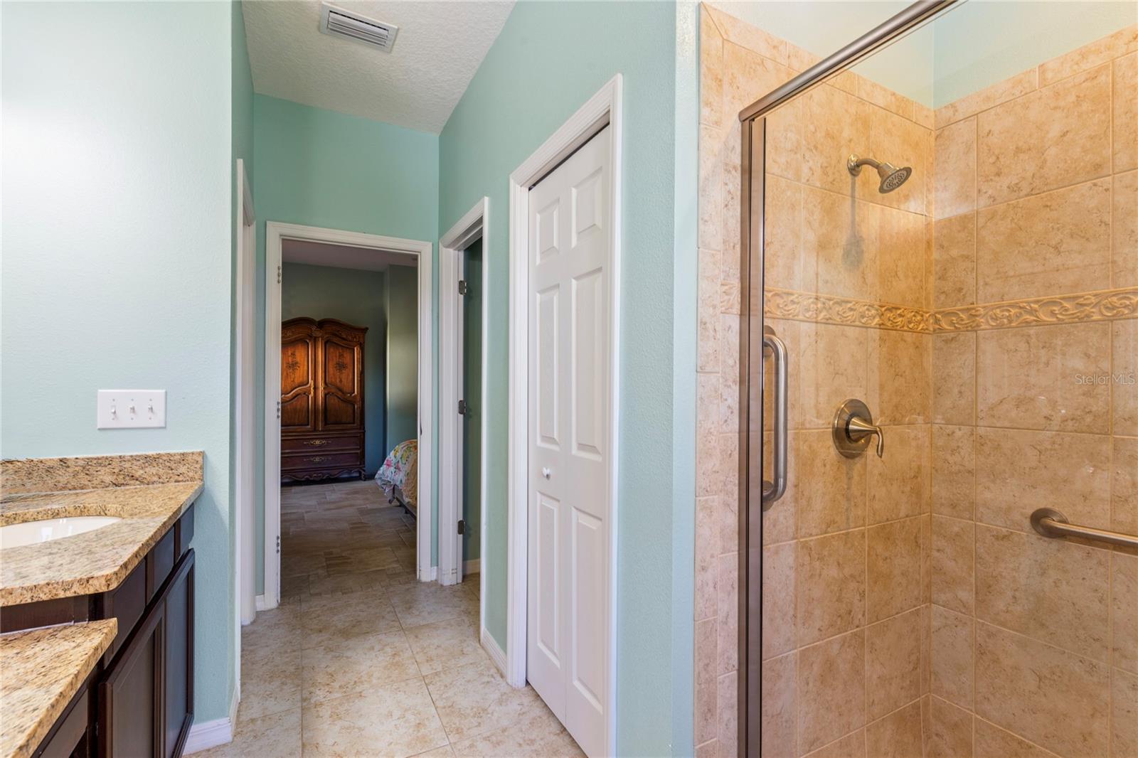 Listing photo id 18 for 5608 Angelonia Terrace