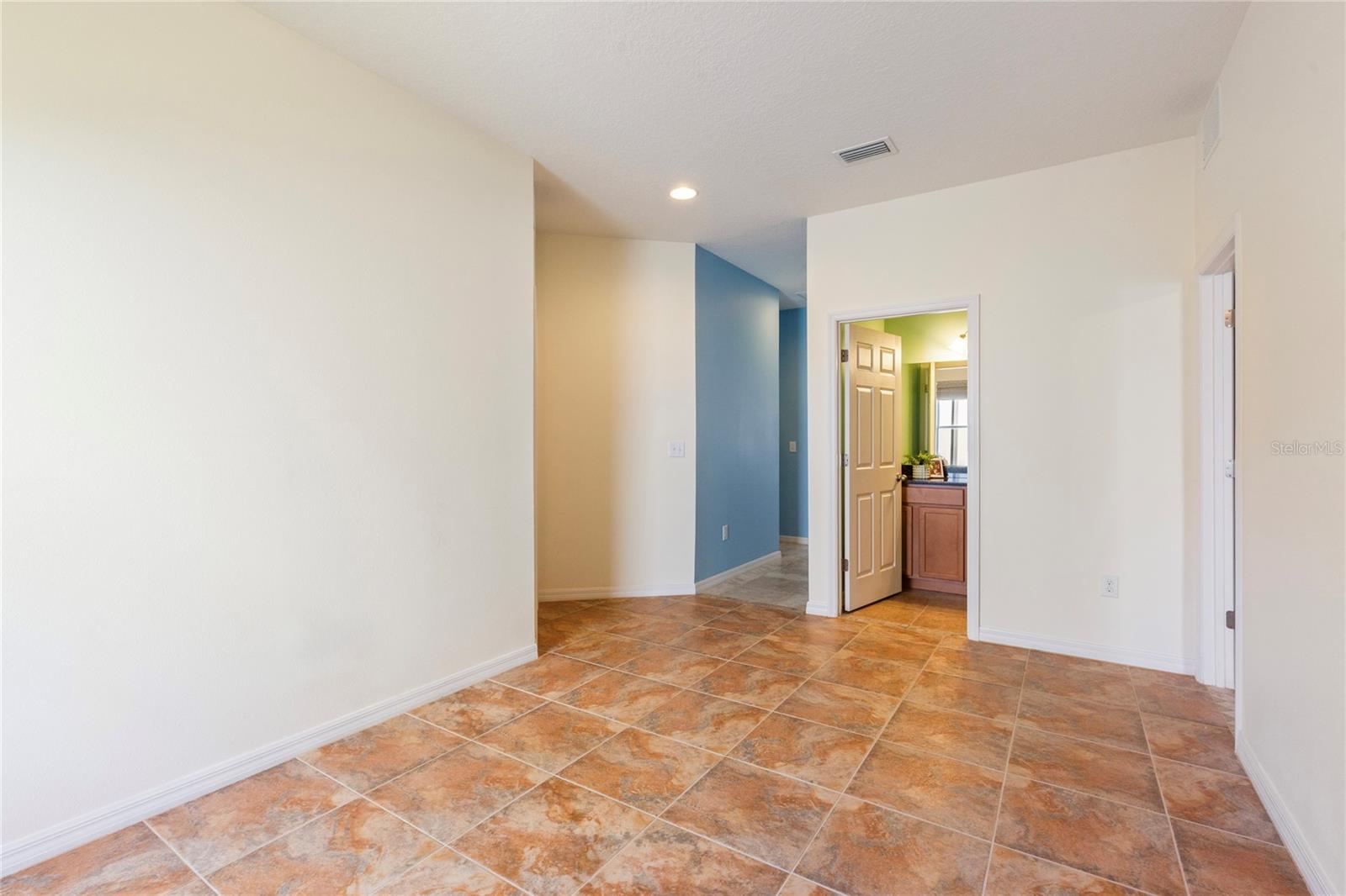 Listing photo id 26 for 5608 Angelonia Terrace