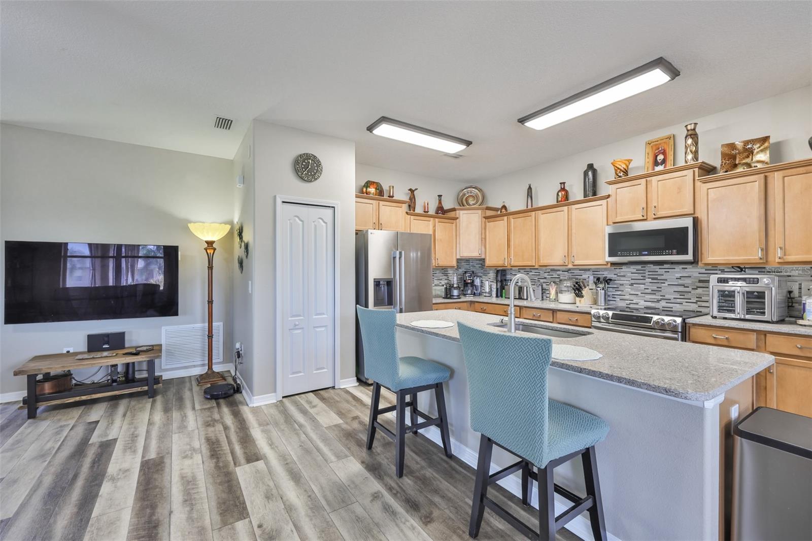 Image 10 of 53 For 507 Powder View Drive